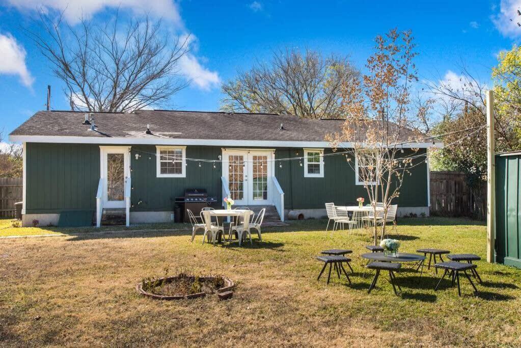 Charming East Side Bungalow Austin Exterior foto